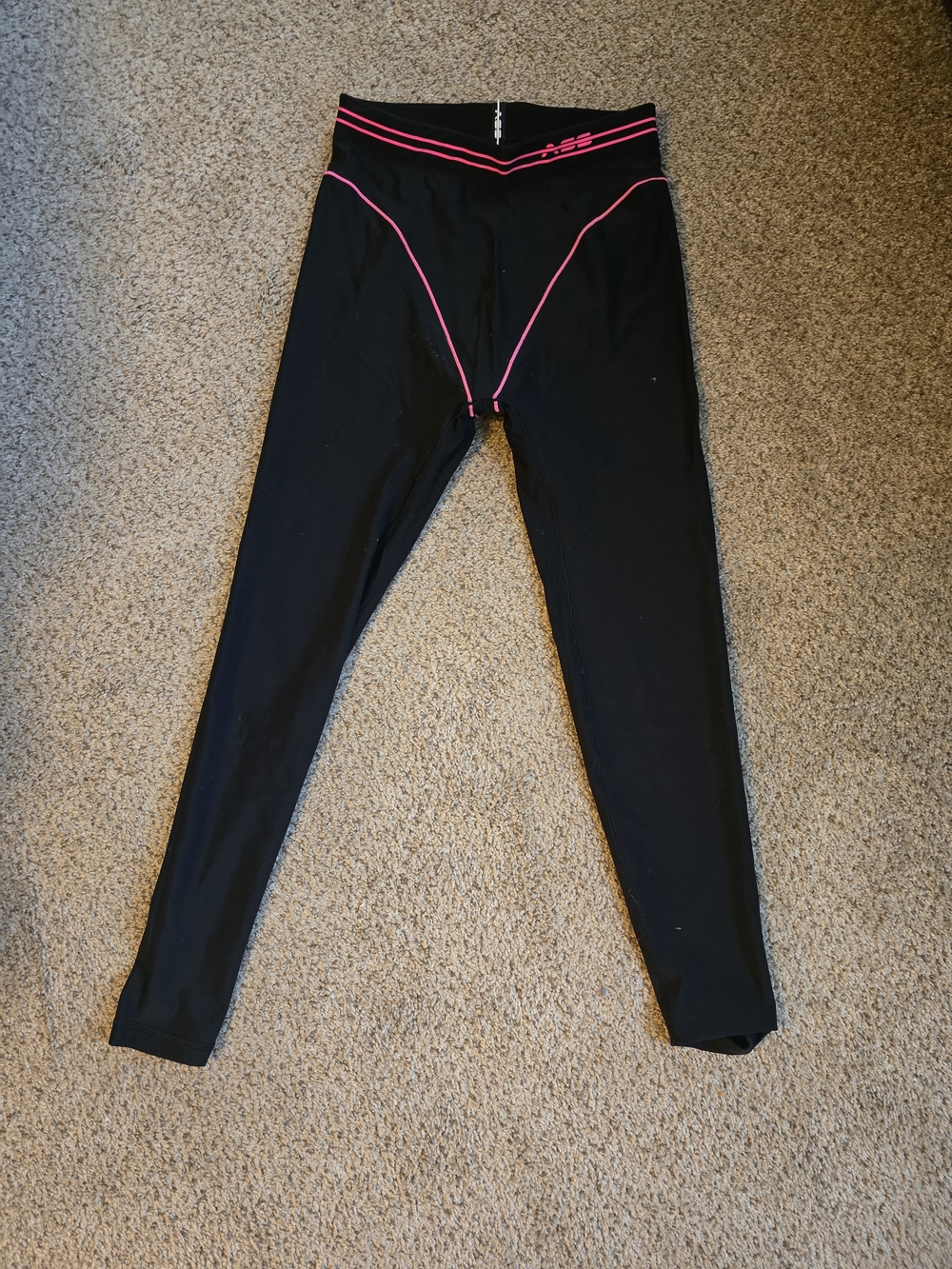 Black Women's Performance Leggings with Pink Piping